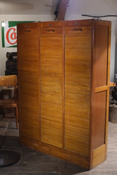 meuble de metier classeur a rideaux vintage